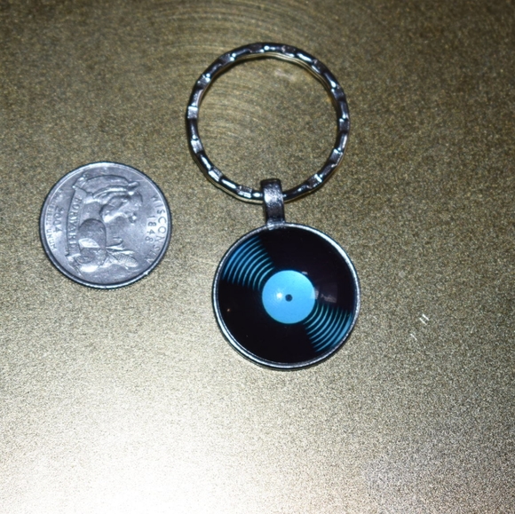 Vinyl Keychains - Picture 4 of 7